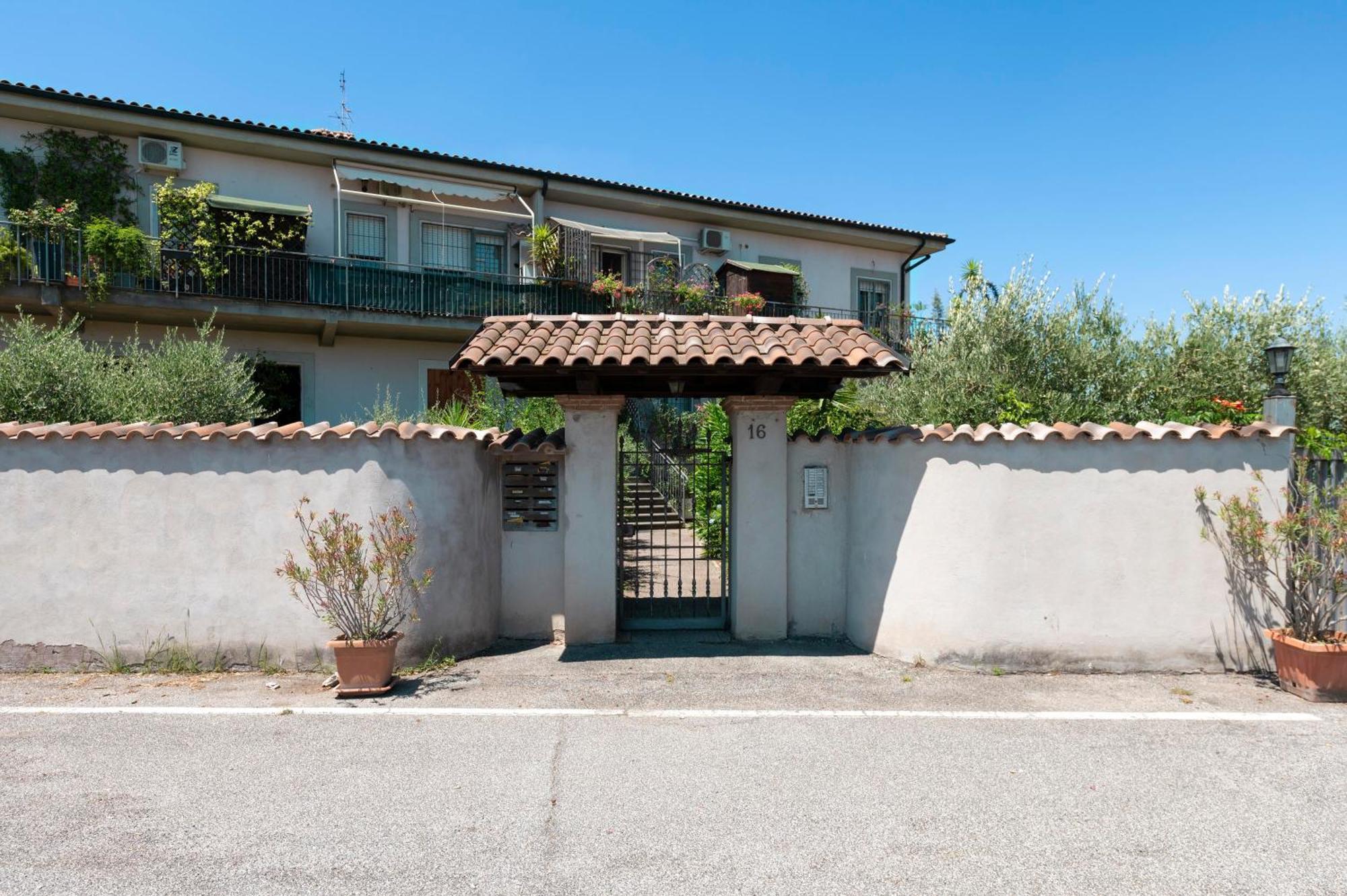 Appartement Casa Italia Hospitality à Lunghezza Extérieur photo